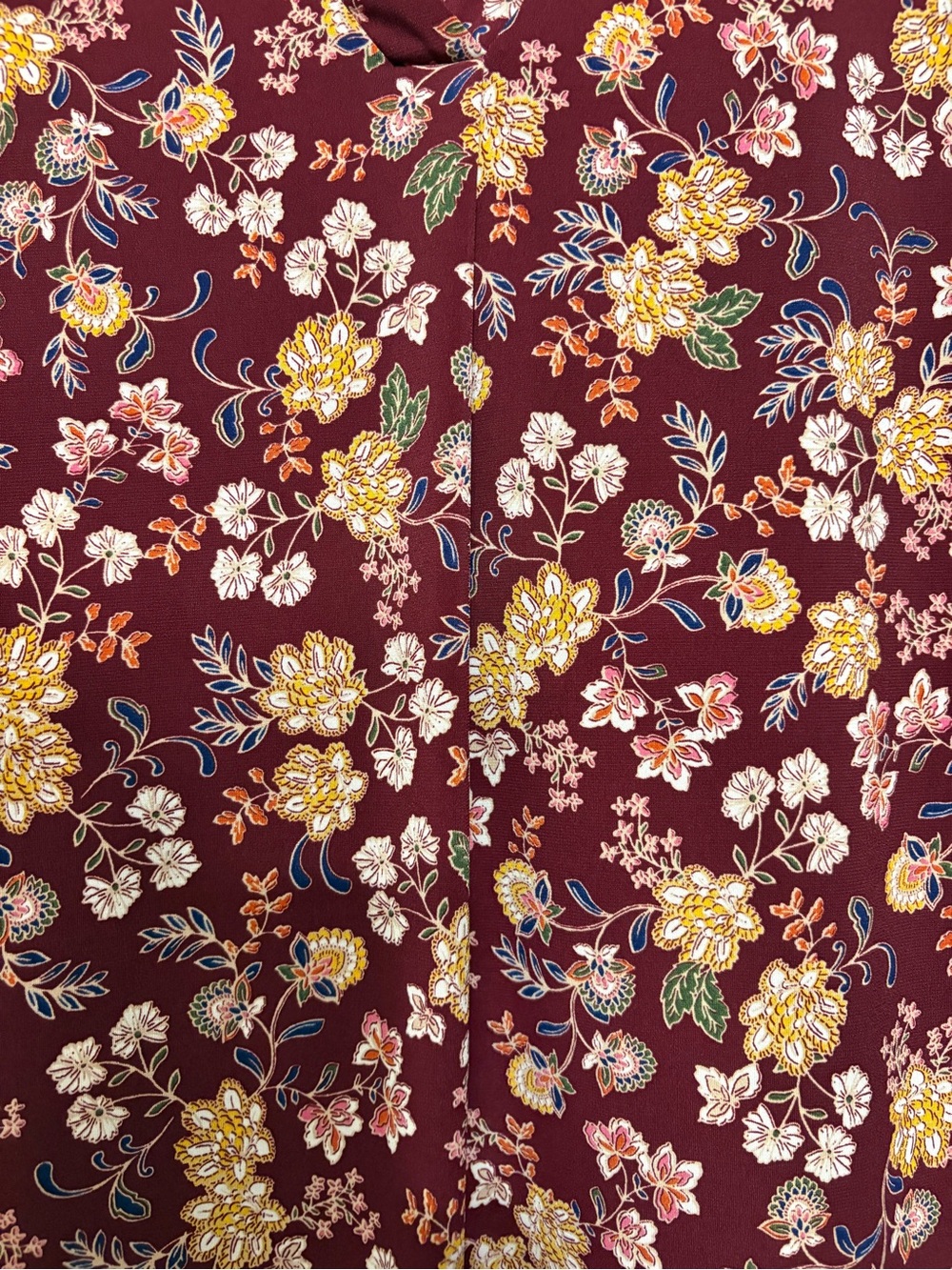 Vince Camuto Burgundy Floral V-Neck Blouse - Picture 4 of 8